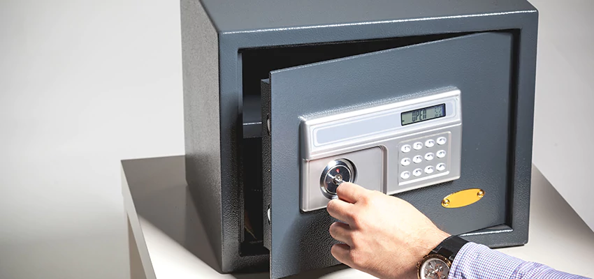 Jewelry Safe Unlocking Service in Pekin, Illinois